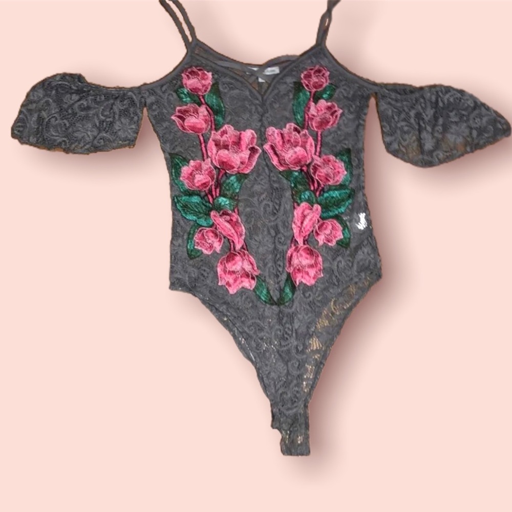 COPY - Floral Lace Bodysuit w Cold Shoulder Sleeve Straps